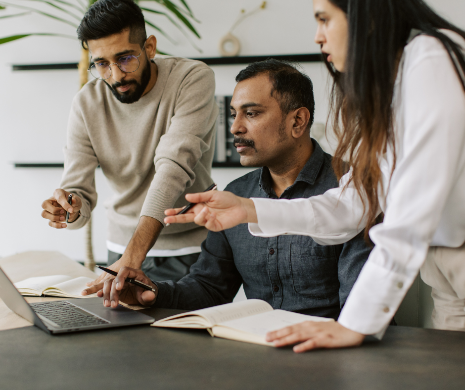 Équipe d'experts ISANO en collaboration stratégique